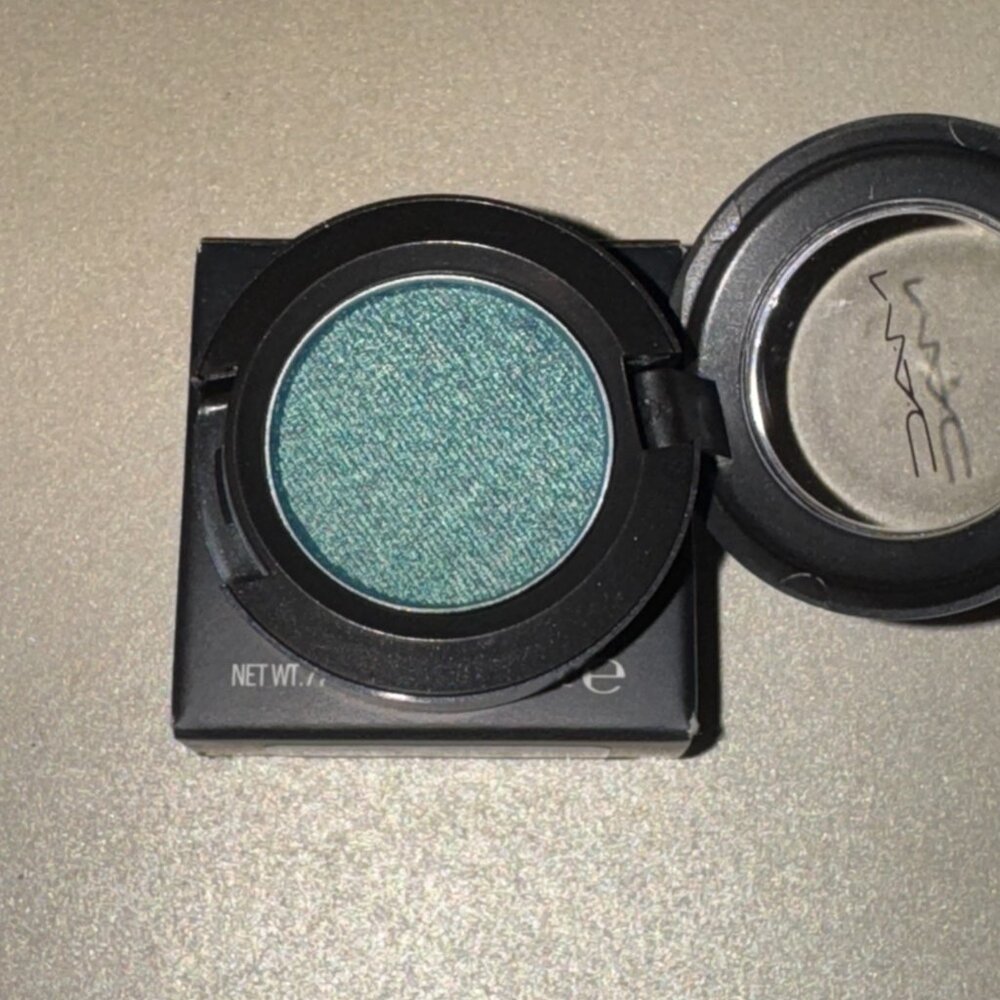 MAC Steamy Eyeshadow